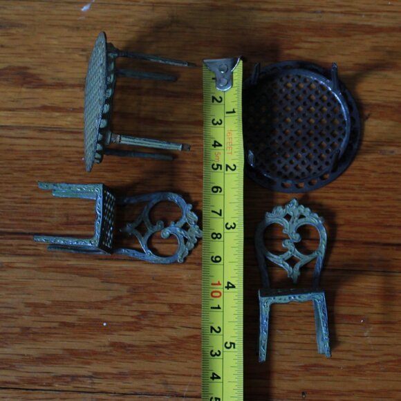 Antique Unknown Brand Miniature Dollhouse Metal Tables & Chairs - Picture 8 of 8